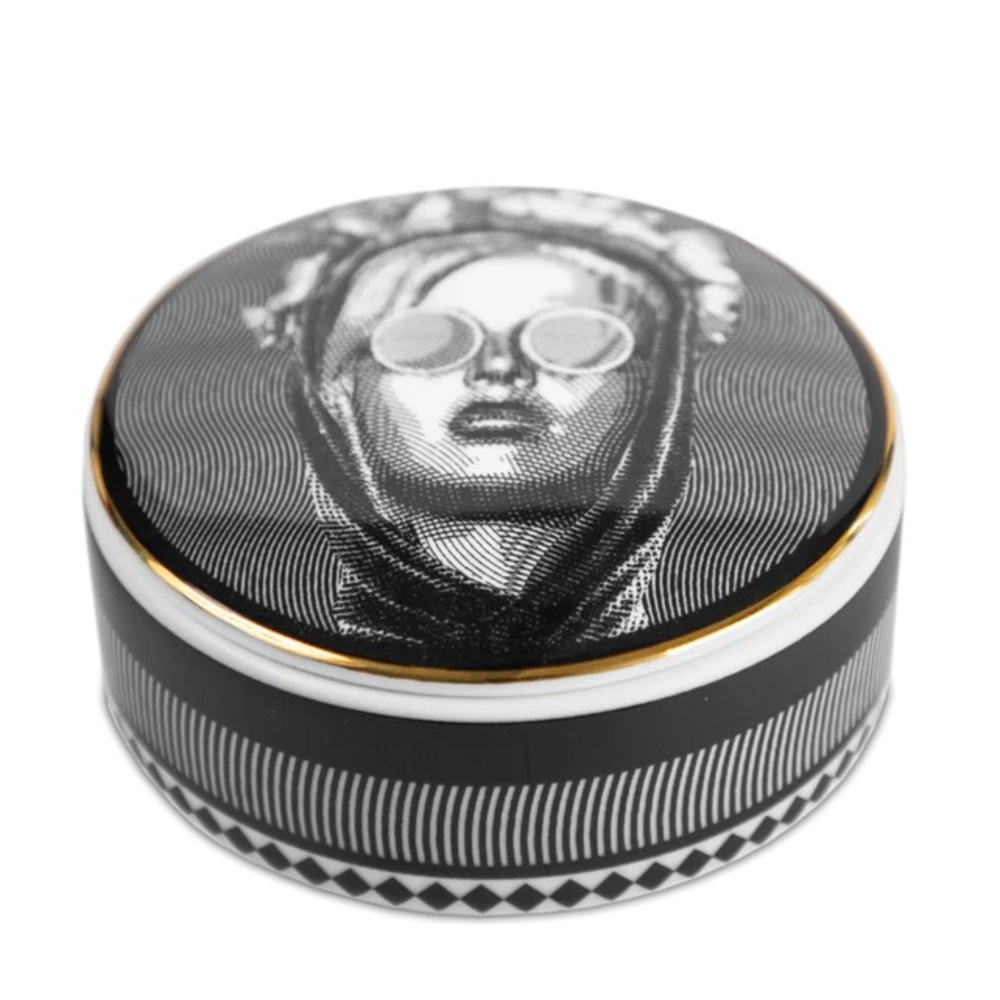 NIB Baci Milano Sagrada Famiglia La Stilosa Porcelain Round Trinket Box Storage